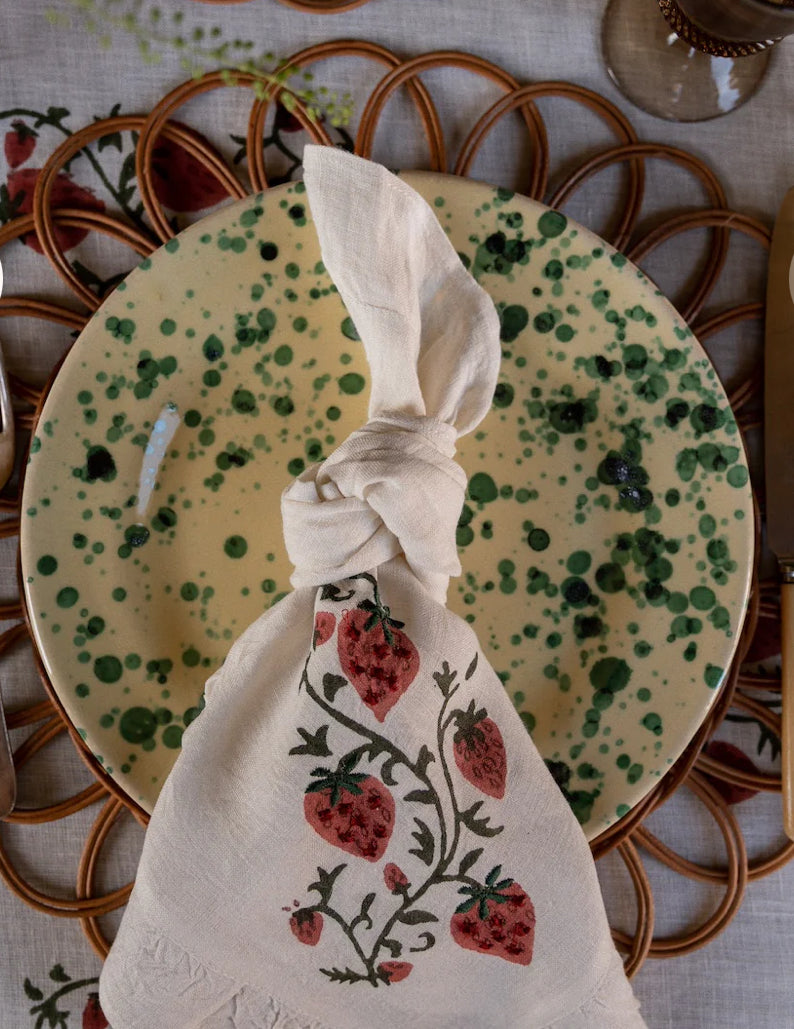 Strawberry napkins - white - set of 4